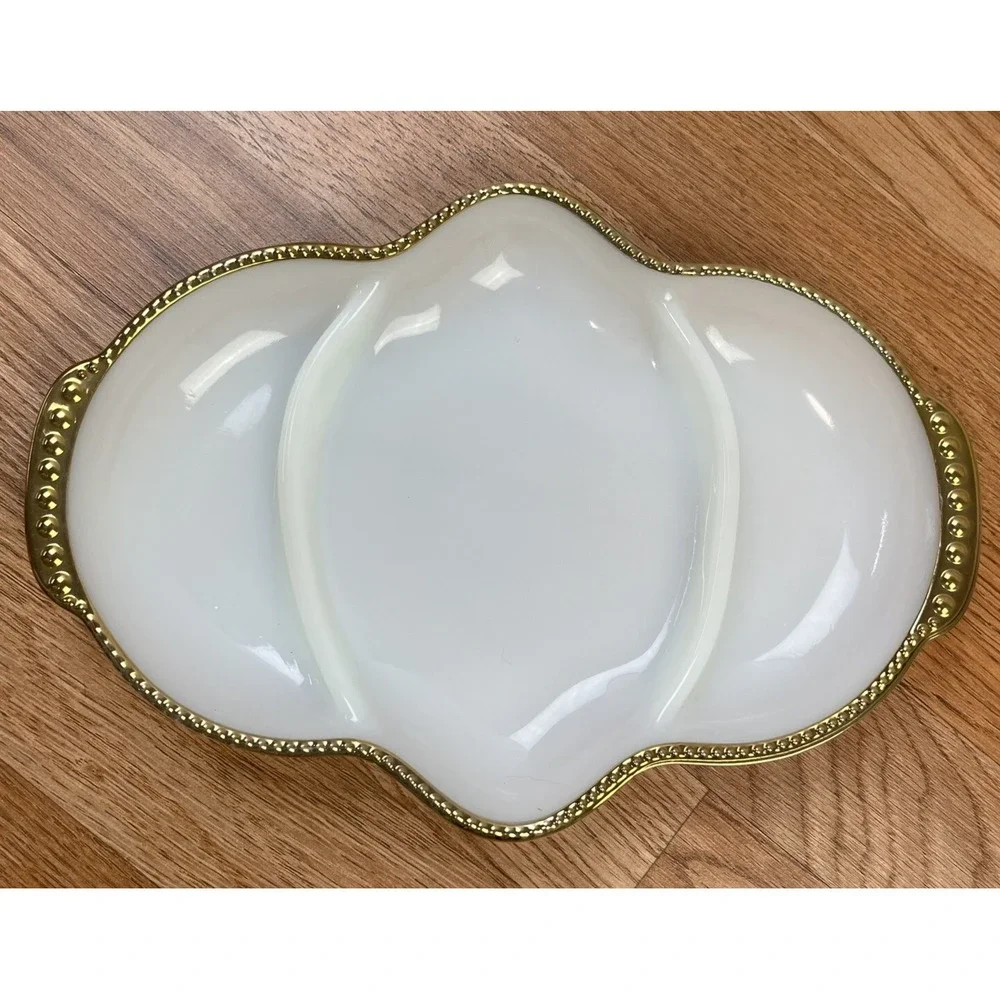 Anchor Hocking Fire King Milk Glass Retro Divided Candy Relish Dish‎ Gold Rim